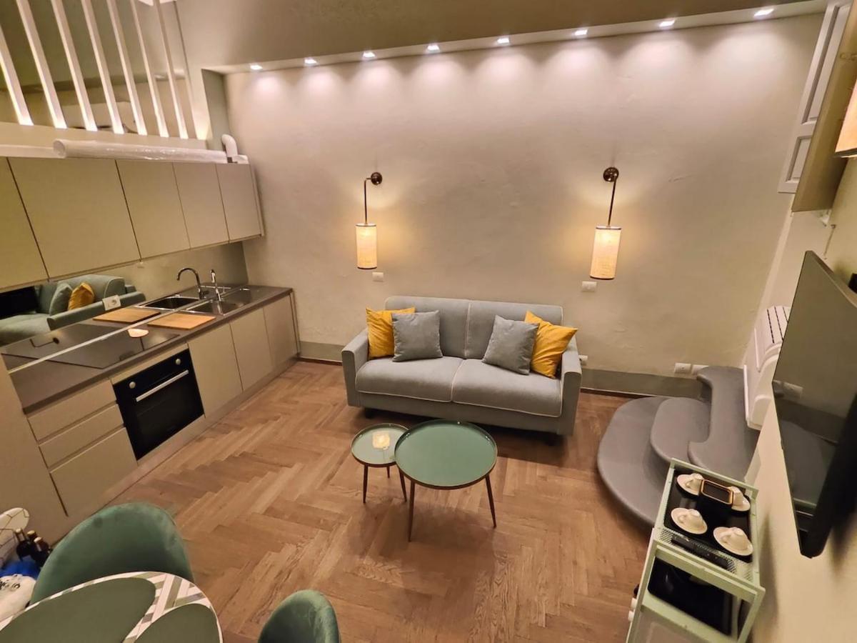 Pilastri - Attractions At Your Fingertips - Apartment Florence